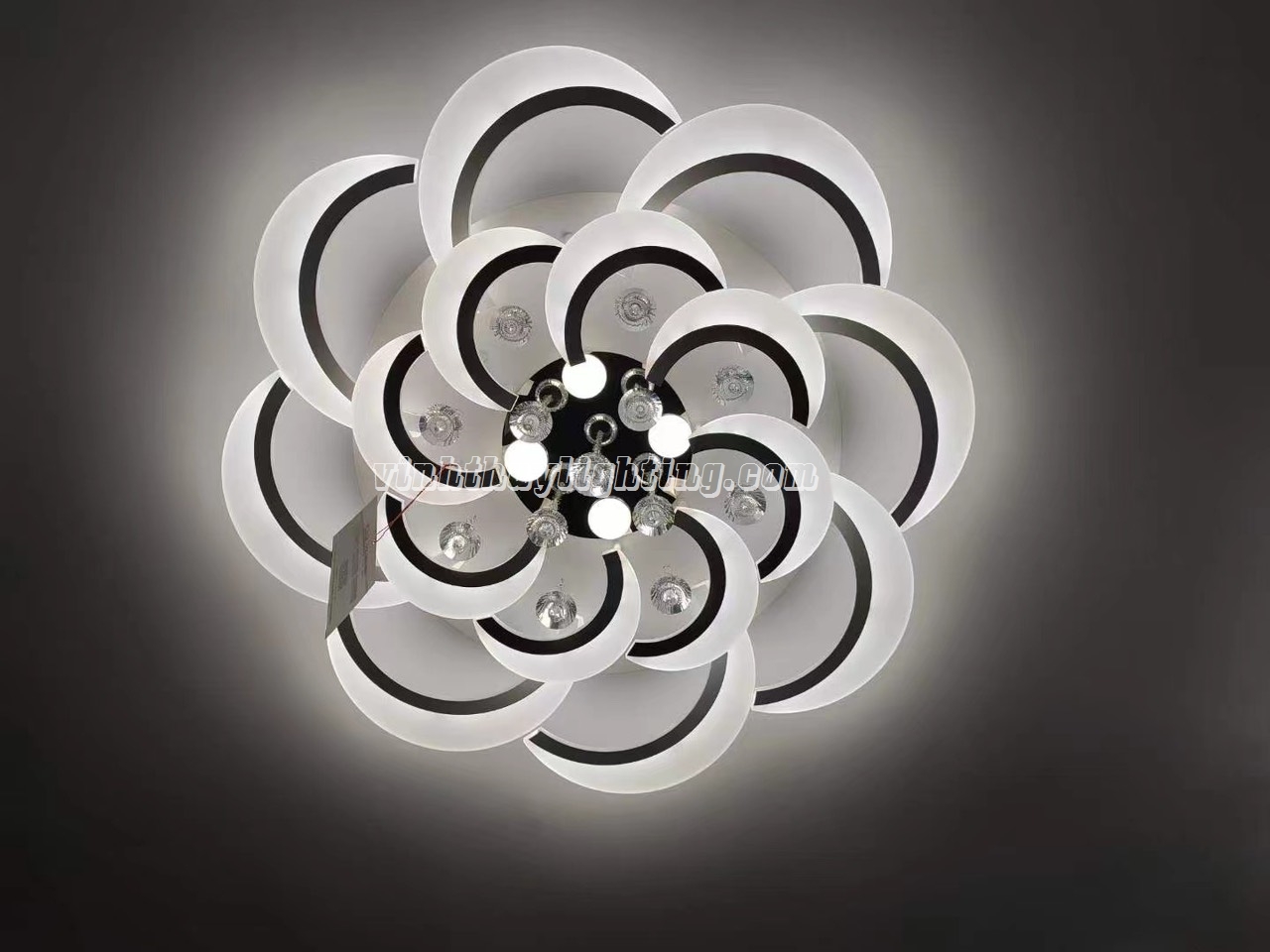 Đèn ốp led cánh hoa A8832/20